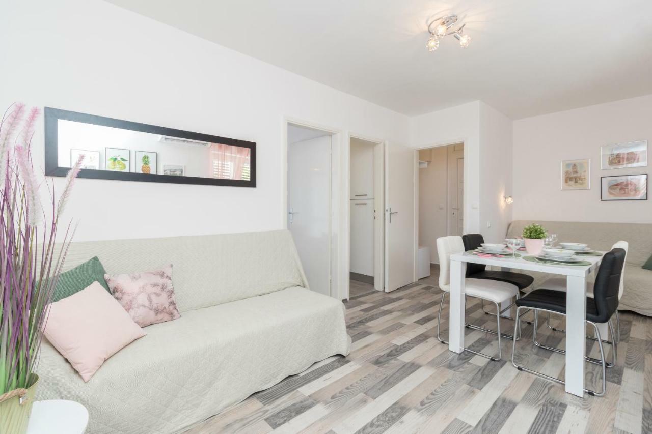 Apartman Roko Petrcane Exterior photo